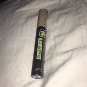Nicka K New York paraben-free mascara. Volume ECO
